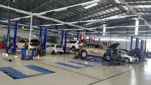 Garage sửa chữa ô tô