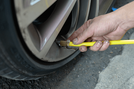 Có nên bơm lốp xe bằng nitơ