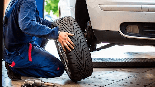 Nếu gặp phải tình huống không thể tự xử lý, hãy liên hệ với gara gần nhất