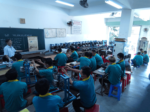 Trung tâm dạy nghề sửa xe máy