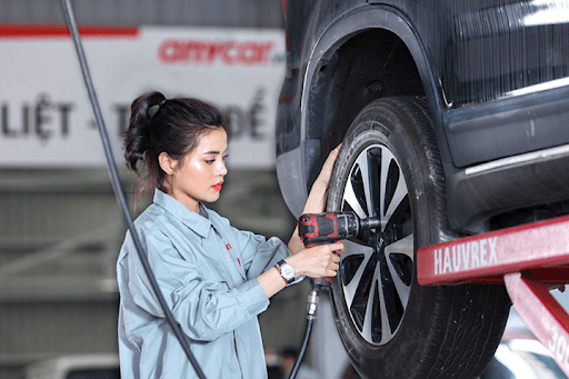 Làm nghề vá lốp xe ô tô cần kiến thức gì