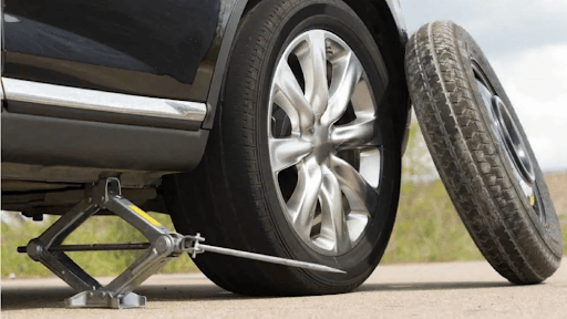 Thay vỏ xe kịp thời giúp đảm bảo an toàn và kéo dài tuổi thọ xe