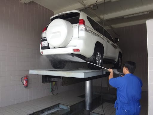 Cầu nâng 1 trụ là gì?