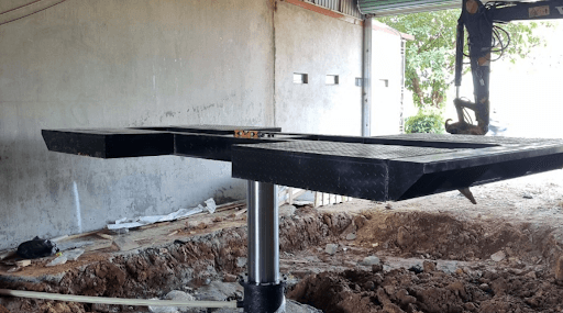 Có nên mua cầu nâng 1 trụ thanh lý không?