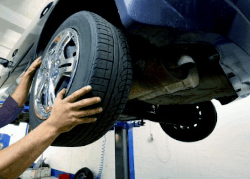 Hướng dẫn cách kiểm tra lốp xe đơn giản tại nhà