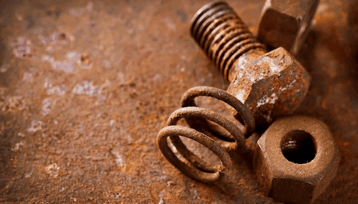 Ốc vít bị rỉ sét có thể do nhiều nguyên nhân khác nhau