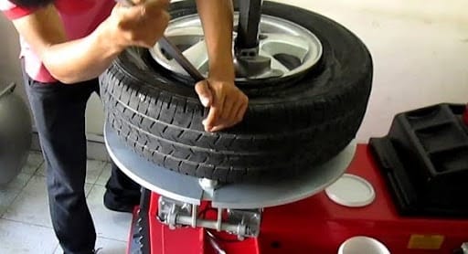 Quy trình vá nấm lốp ô tô